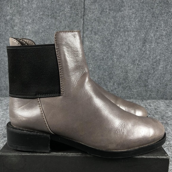 Clarks Boots Womens Size 8 Gray Ankle Leather Chelsea Elastic EU 39‎ 26110786 - Picture 6 of 15